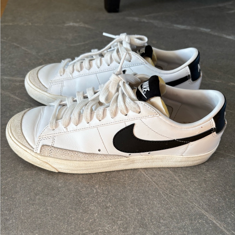 Nike Blazer Low 77